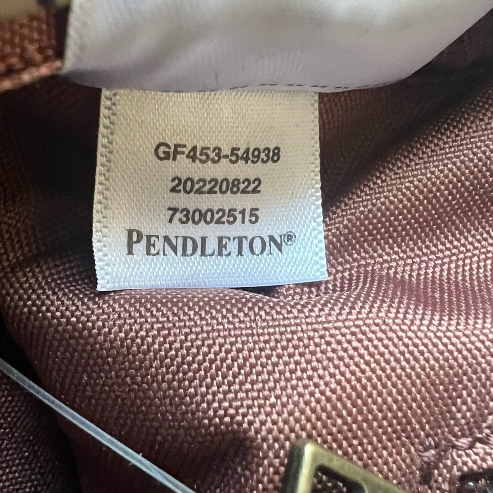 Pendleton Travel Kit - Picture 4 of 6